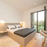 Opq Apartment *