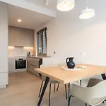 Apartment Opq *